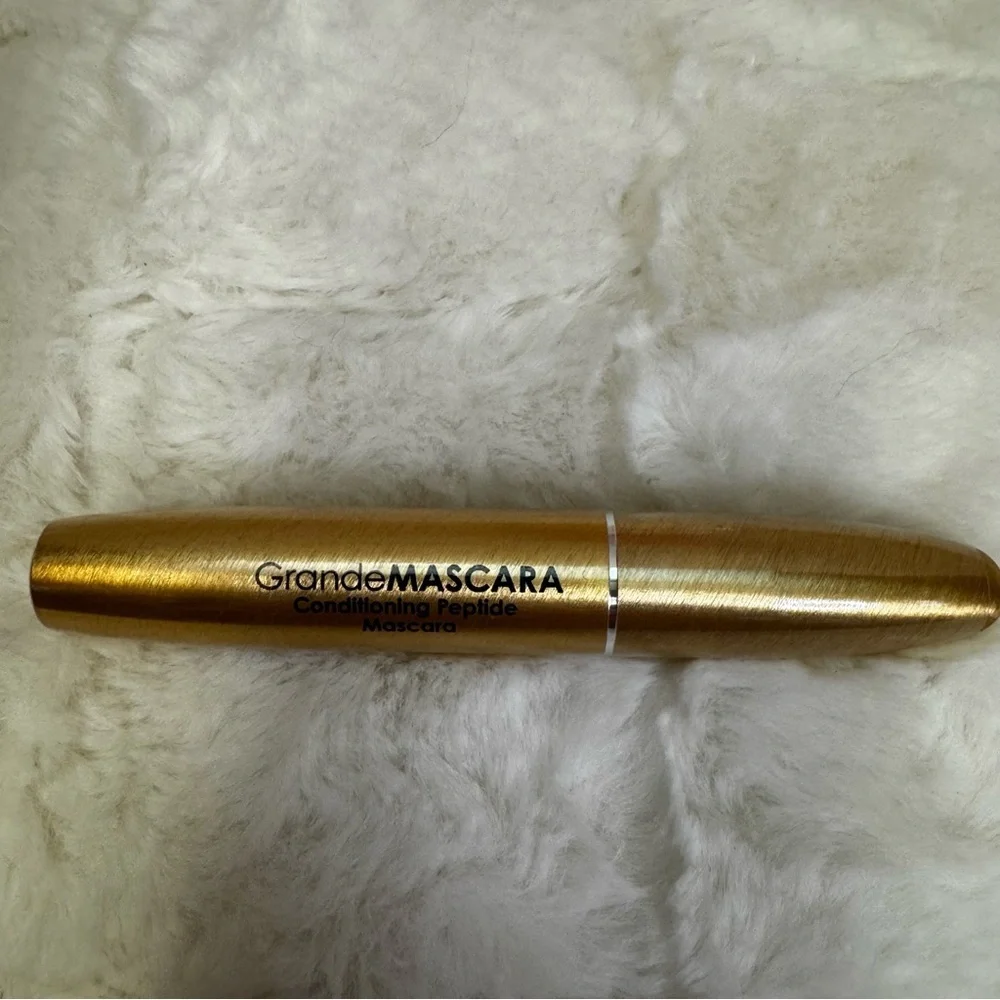 Grande Cosmetics Black Mascara Conditioning Peptide Infused Volumizing NIB